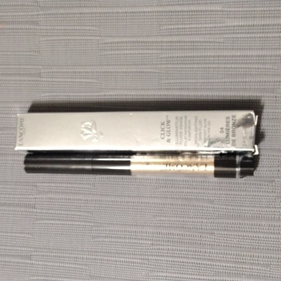 Lancome Paris Click and Glow Illuminated Fluid Visage - Picture 1 of 3